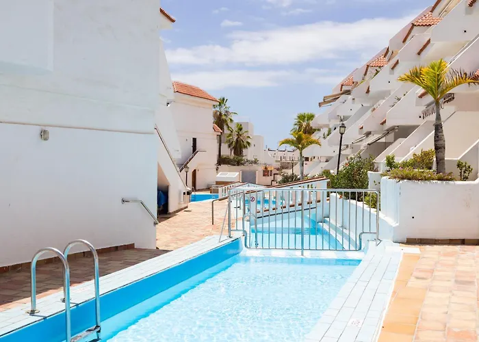 Home2book Surf Vibes Americas, Pool Playa de las Americas (Tenerife)